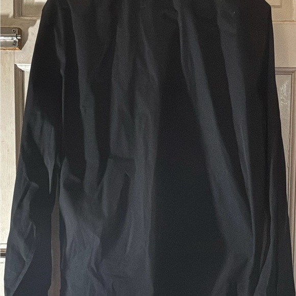 Givenchy Men's Elegant Black Dress Shirt - Picture 6 of 11